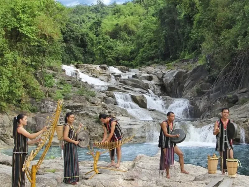 Đêm cồng chiêng Tây Nguyên